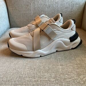 Sorel Kinetic RNEGD Strap Shoes Size 12 Fawn Sea Salt